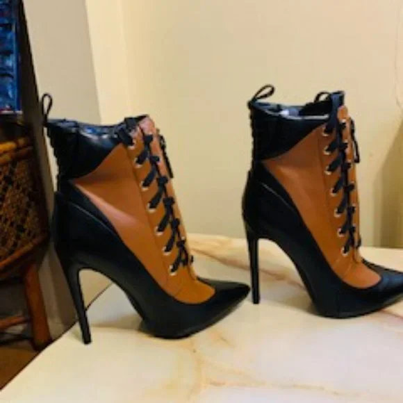 AZALEA WANG Inherit The Crown Lace Up Boots - Picture 13 of 13